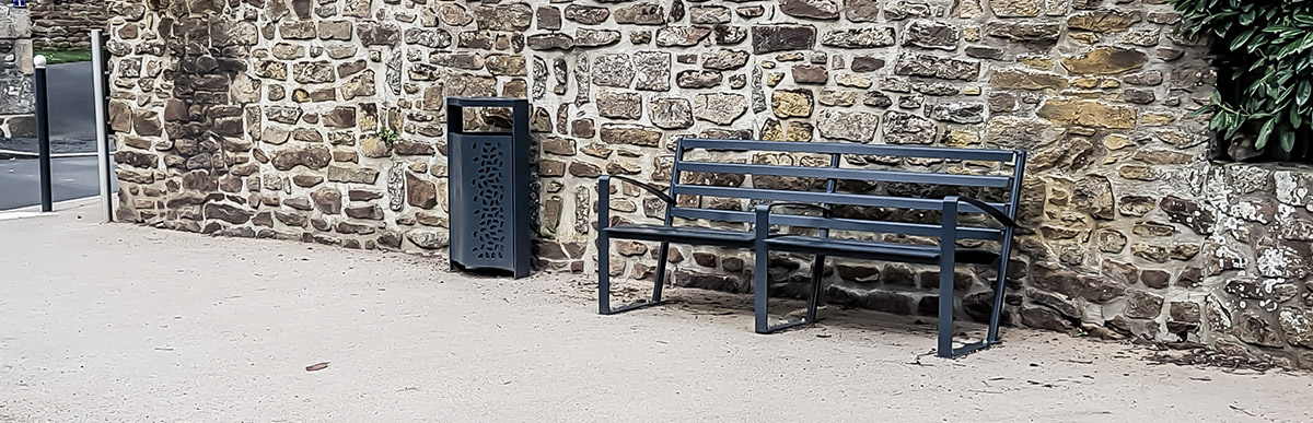 mobilier urbain Actus : bancs publics, barrières de sécurité, bornes anti stationnement, poubelles de ville...